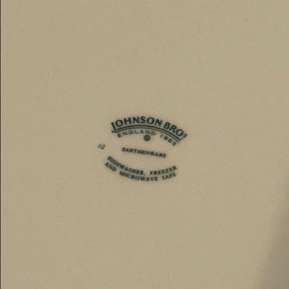 Red and Cream Oval Platter - Picture 4 of 15